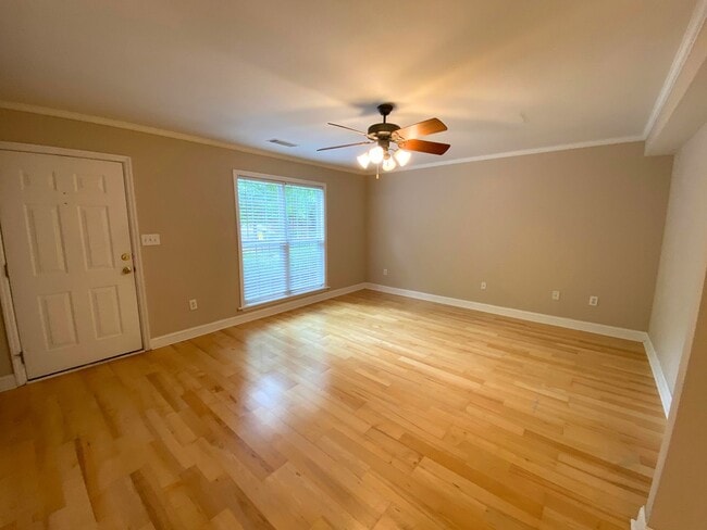 Photo - PRE-LEASING FOR SEPTEMBER 2026!