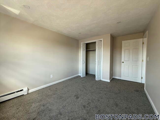 Photo - 13-27 Kenmar Dr. Unit 34