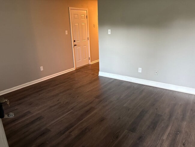 Photo - 304 Merrywood Dr