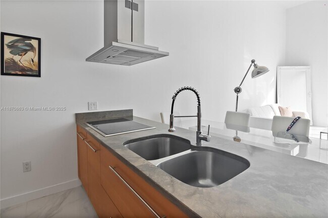 Photo - 495 Brickell Ave Unit 2207