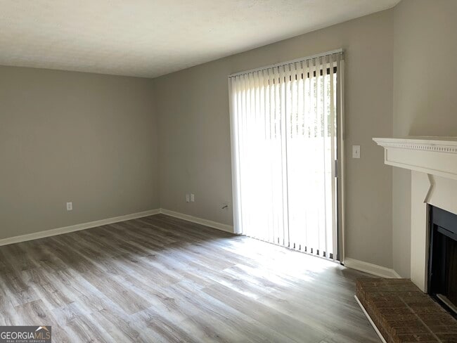 Photo - 5870 Sheldon Ct