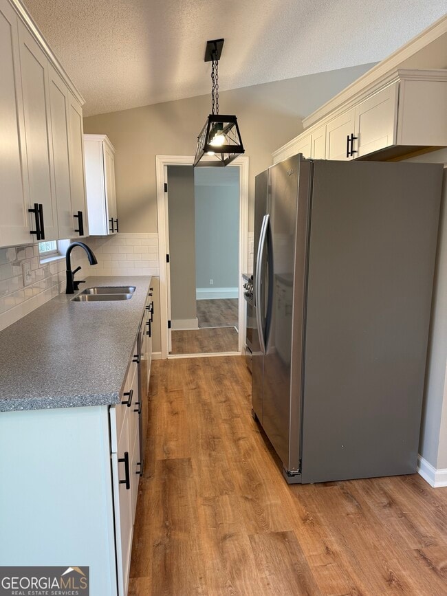 Photo - 115 E Greenwood Dr