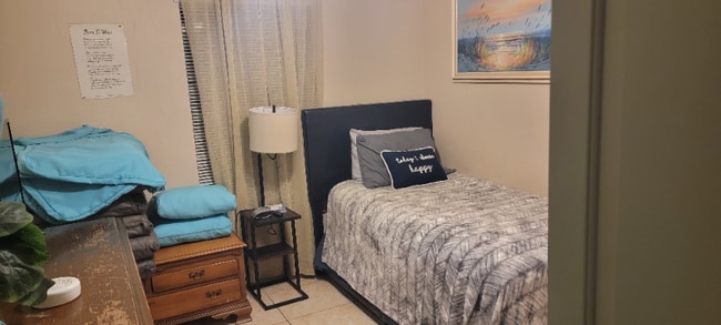 Photo - 17351 Metcalf Ave