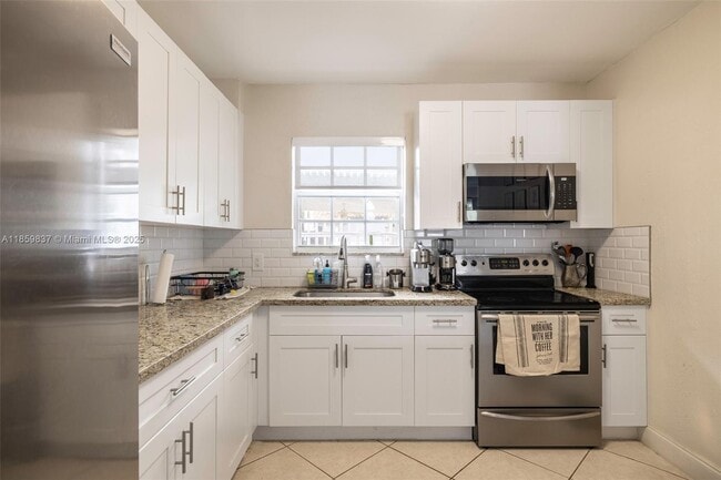 Photo - 2928 SW 5th St Unit C