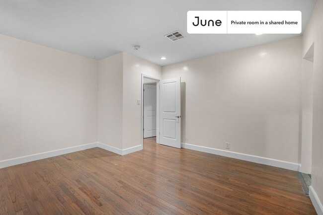 Photo - Room in Shared 4 bed/2 bath home Unit D