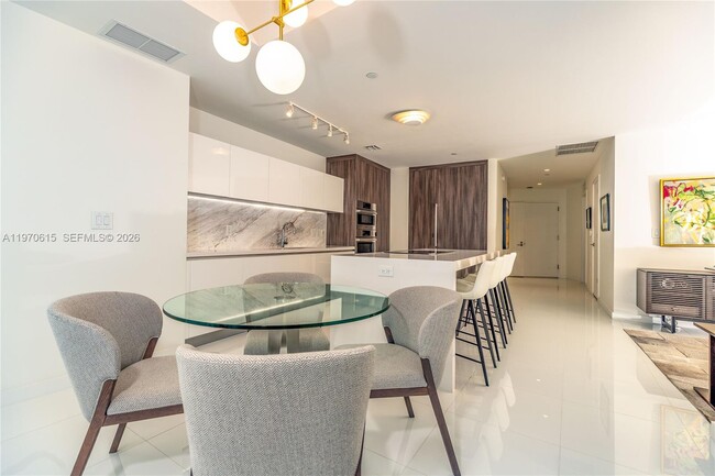 Photo - 851 NE 1st Ave Unit 2812