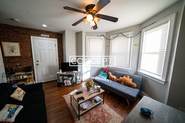 Photo - 777 Parker St Unit 1