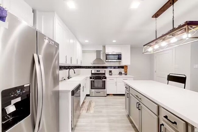 Photo - 6325 Riverview Way Unidad A