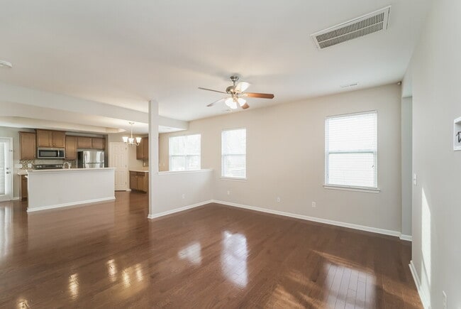 Photo - 701 Hicklin Dr