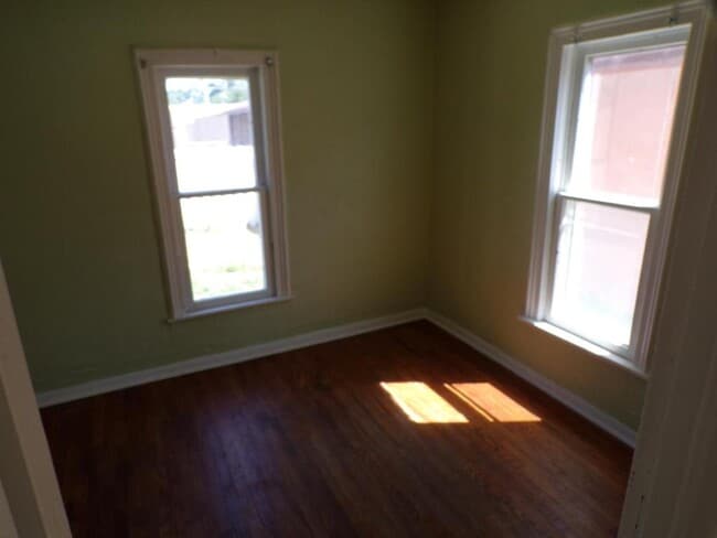 Photo - 414 W Main St