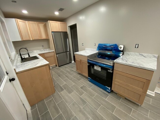 Photo - 2706 Canary Dr