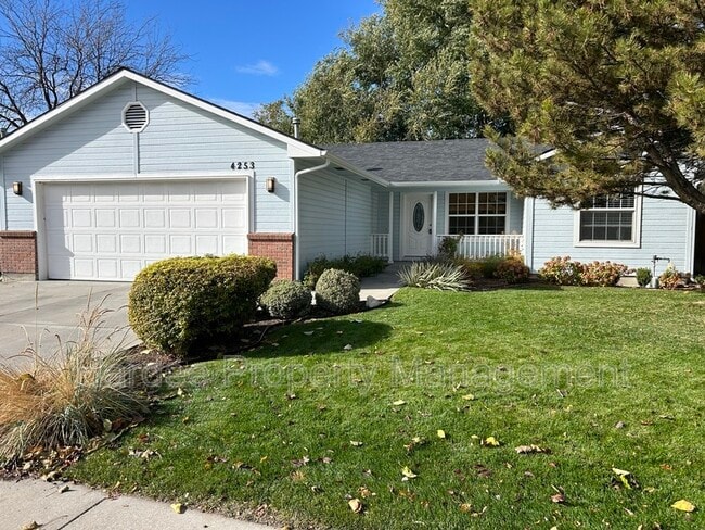 Photo - 4253 N Sorrel Pl