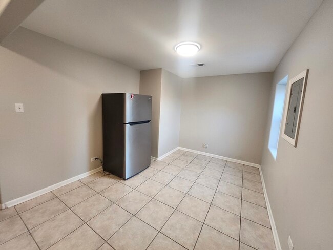 Photo - 4807 S Wabash Ave