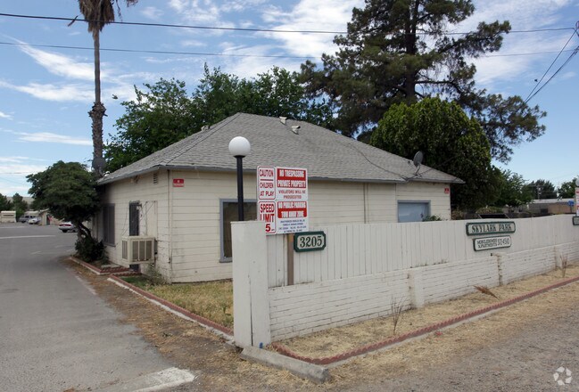 Photo - Skylark Mobilehome Park