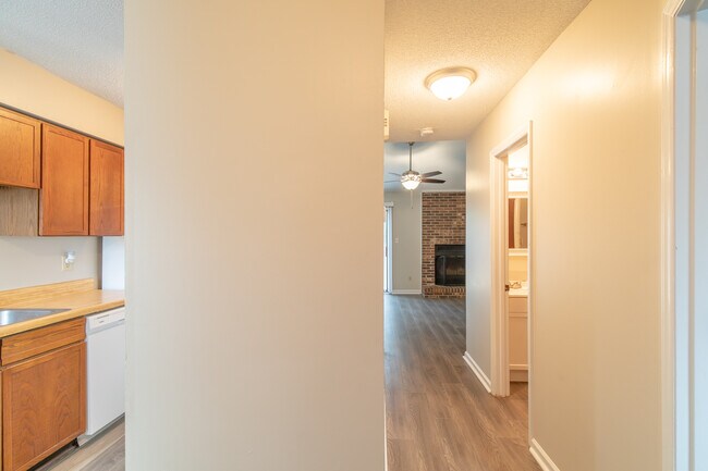 Photo - 1924 Greenstone Ct