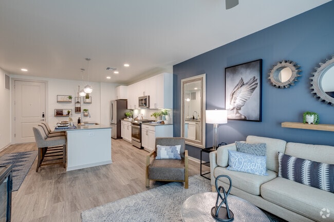 1BR, 1BA - 796 SF - The Aston North Scottsdale