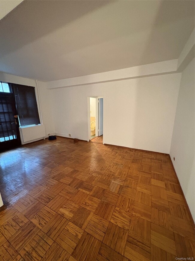 Photo - 24 Metropolitan Oval Unit ME