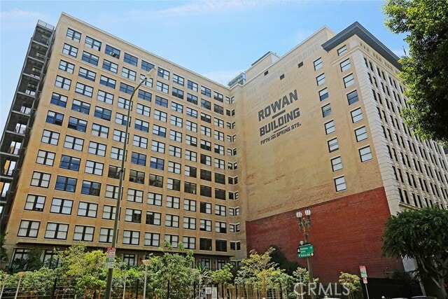 Photo - 460 S Spring St