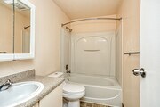 1BR, 1BA - 631 SF