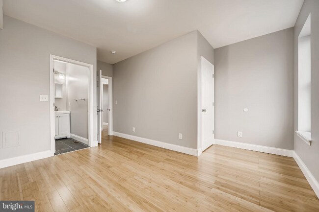 Photo - 2115 Homewood Ave