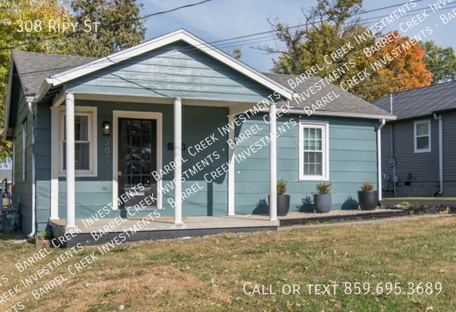 Photo - 308 Ripy St House