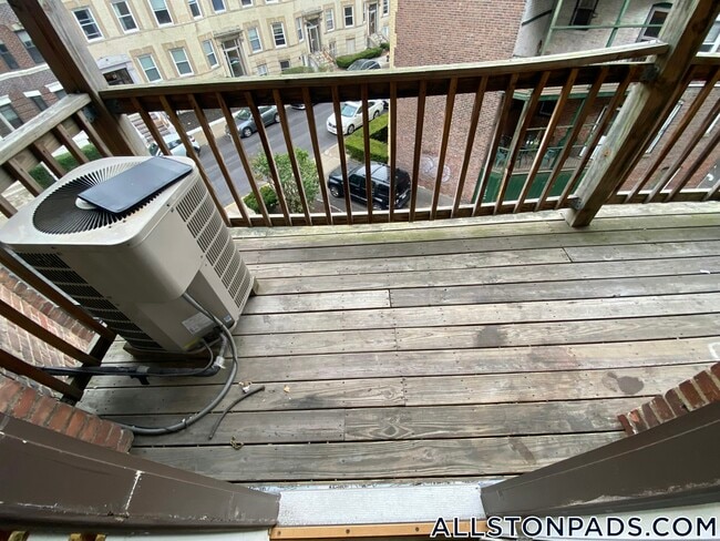 Photo - 1137 Commonwealth Ave