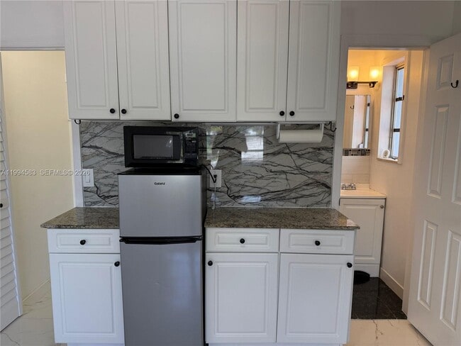 Photo - 1230 North Dr