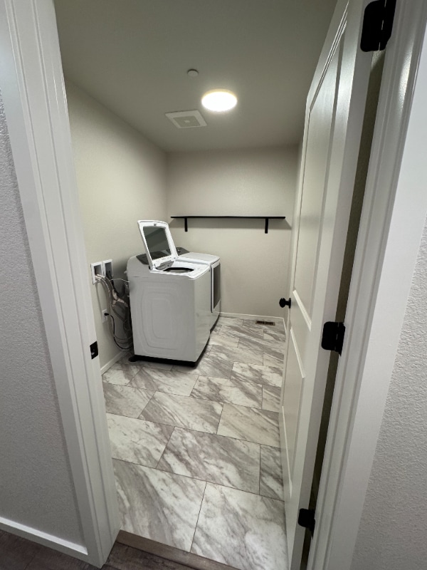 Photo - 2968 Barnstormer St