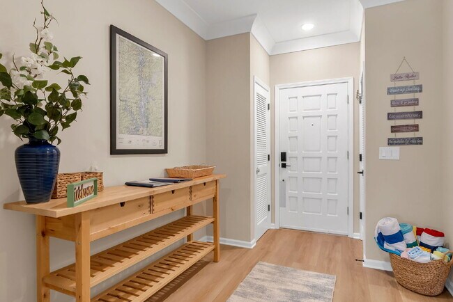 Photo - 2 Bedroom, 2 Full Bathroom Condo in a Gated Keowee Key Community Unit 328