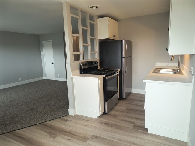 Photo - 690 Mare Island Way Unit 5