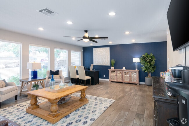 Leasing Office