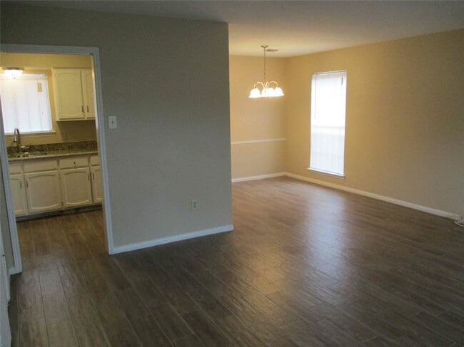 Photo - 5506 Deep Forest Dr