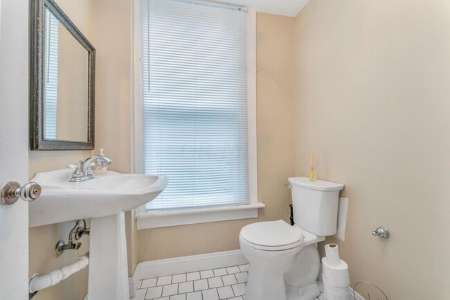 1497 Belmont Ave Unit 1497