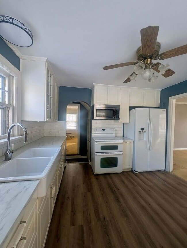 Photo - Charming Cape Cod Style Home