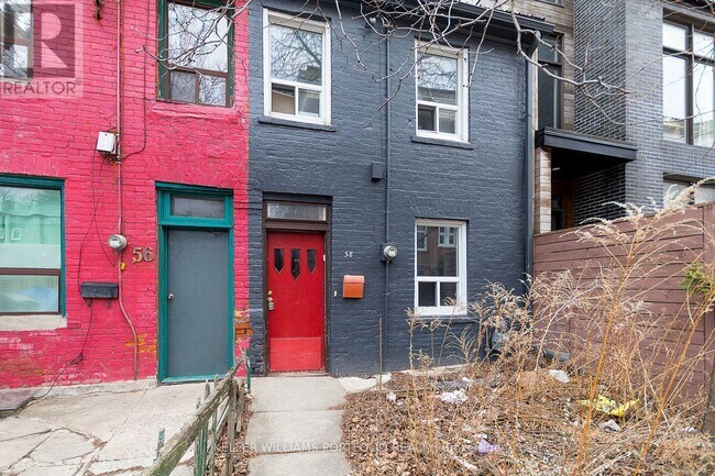 Photo - 58 Manning Ave