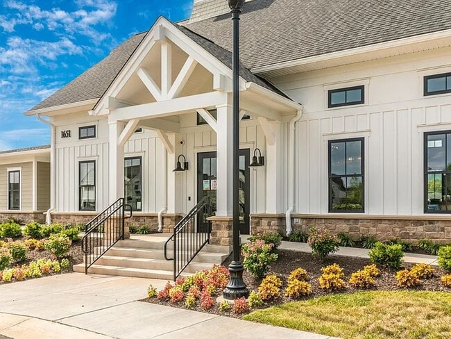 Photo - THREE LEVEL TOWN HOUSE IN KELLERTON