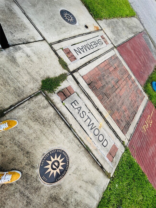 Photo - 201 Eastwood St Unit S1
