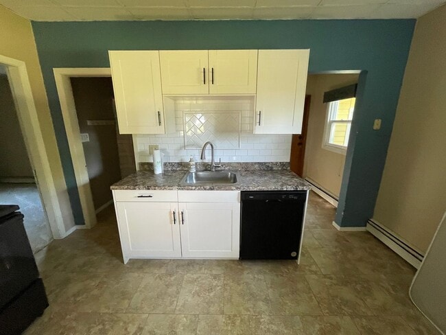 Photo - Rare Farmhouse Rental on 10 Wooded Acres Near Lennox