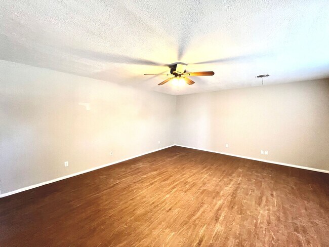 Photo - 11702 County Rd 6900 Unit B