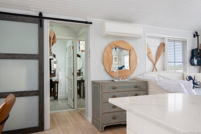 Photo - 114 Jupiter Point Rd