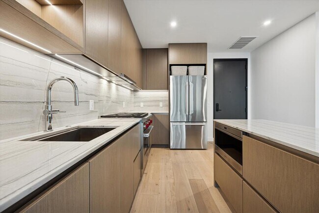 Photo - 610 Davis St Unit 3204