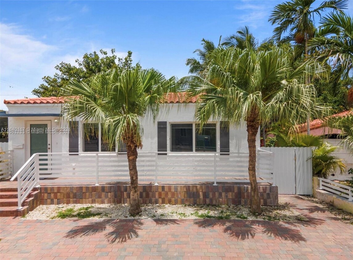 Photo - 2195 SW 16th Ter (Miami, FL)