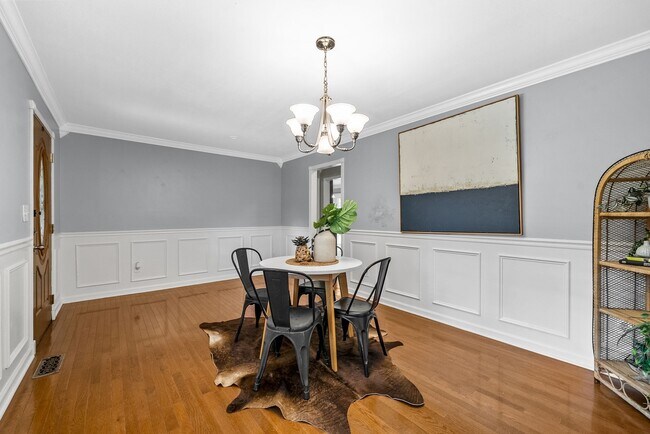 Photo - 114 Hickory Hill Dr House