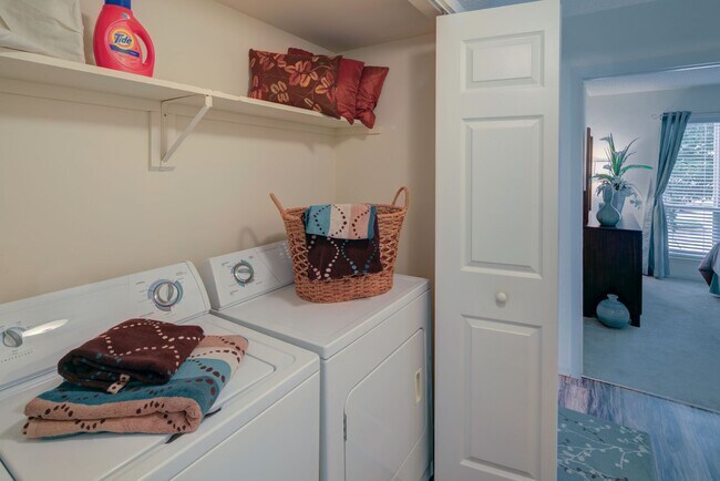 Photo - Chapel Lake Apartments