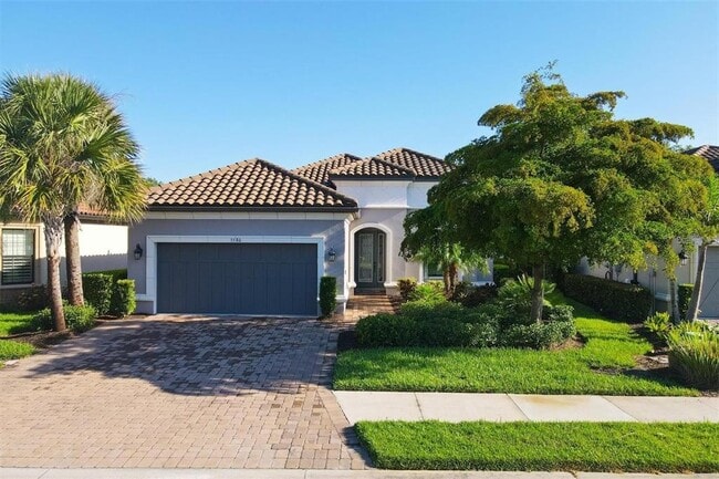 Building Photo - 5580 Semolino St