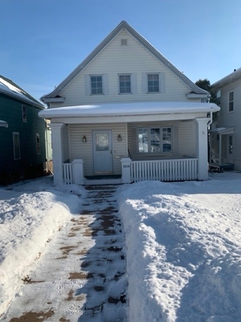 Building Photo - 1818 E 7th St