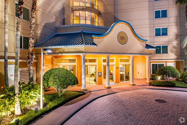 383 Emerson Plz Altamonte Springs, FL, 32701-3460 - Emerson Plaza