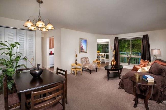 Dickey Hill Forest Apartments
