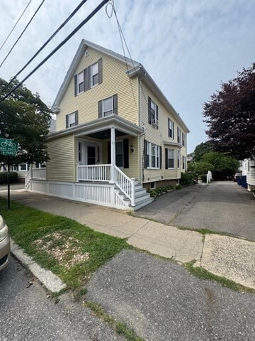 Building Photo - 27 Leach St Unit 1 Rental