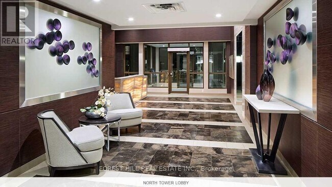 Photo - 320 Tweedsmuir Ave